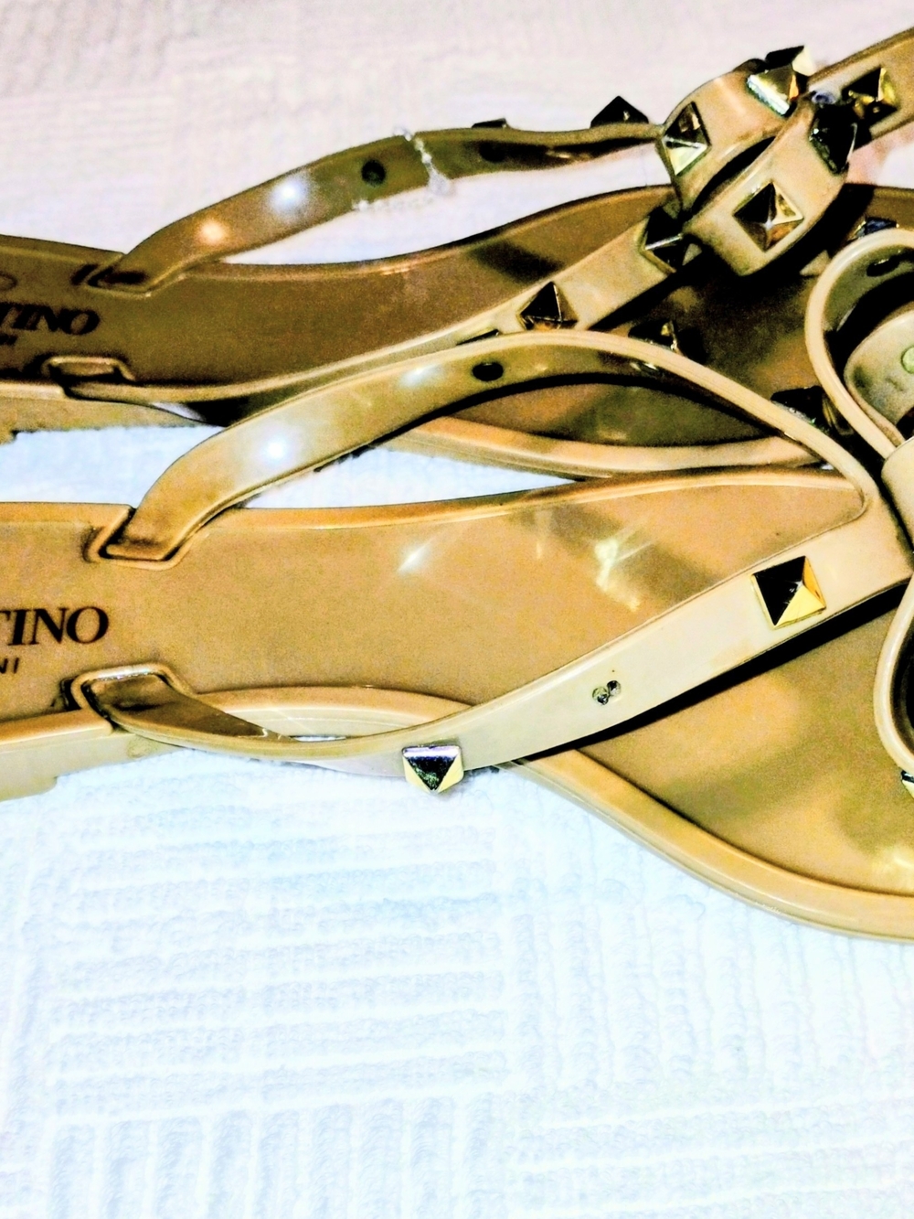 Valentino Garavani Rockstud Jelly Thong Sandals Nude/Beige 38 7.5 PLEASE READ - Picture 7 of 10